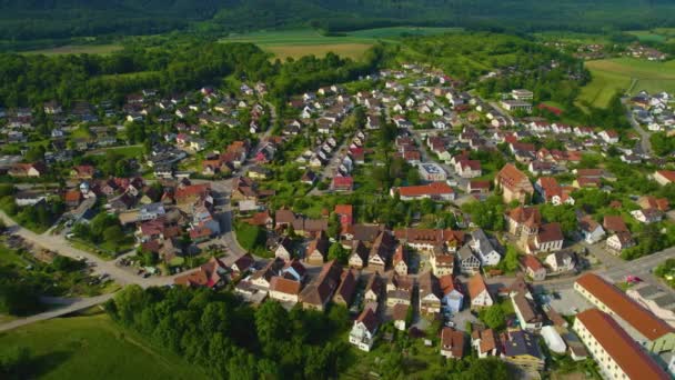 Almanya Daki Talheim Şehrinin Havadan Görüntüsü Baharın Güneşli Bir Gününde — Stok video