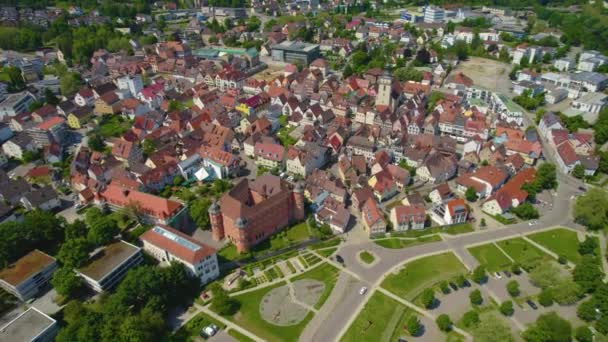 Vista Aérea Ciudad Kuenzelsau Alemania Una Mañana Soleada Primavera — Vídeo de stock