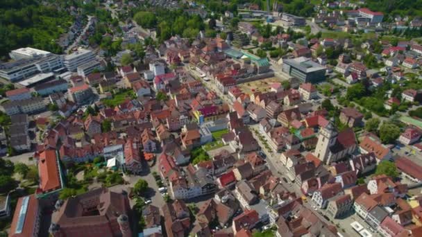 Almanya Daki Kuenzelsau Şehrinin Havadan Görünüşü Baharın Güneşli Sabahında — Stok video