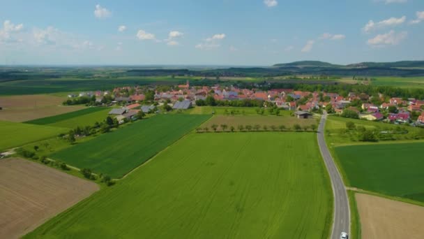 Légi Felvétel Városról Bajorországban Németországban Egy Napsütéses Tavaszi Napon — Stock videók
