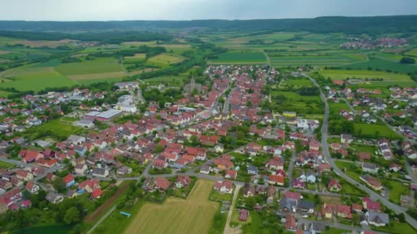 Αεροφωτογραφία Ενός Παλιού Κέντρου Στη Γερμανία Μια Ηλιόλουστη Μέρα Καλοκαίρι — Αρχείο Βίντεο