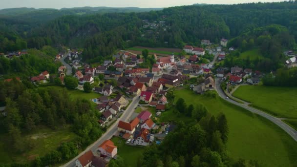 Widok Lotu Ptaka Centrum Starego Miasta Niemczech Słoneczny Dzień Wiosną — Wideo stockowe