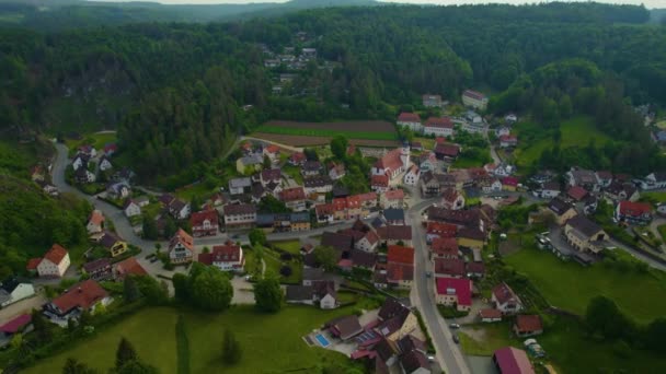 มมองทางอากาศของใจกลางเม องเก าในเยอรมน ในว แดดจ าในฤด ใบไม — วีดีโอสต็อก