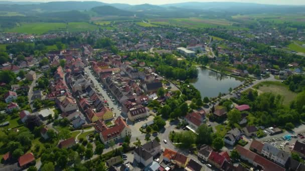 Almanya Daki Eski Bir Şehir Merkezinin Havadan Görünüşü Baharın Güneşli — Stok video