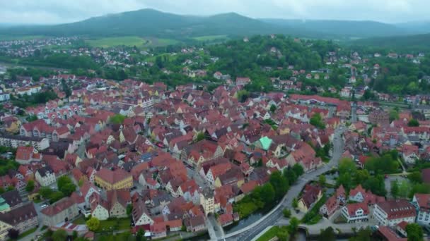 ドイツの都市の空中ビュー 春の晴れた日には — ストック動画