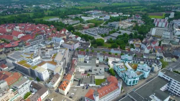 从空中俯瞰德国一个古老的市中心 春天的一个阳光灿烂的日子 — 图库视频影像
