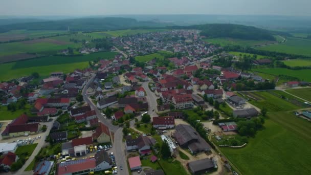 Almanya Bir Şehrin Havadan Görünüşü Baharın Güneşli Bir Gününde — Stok video