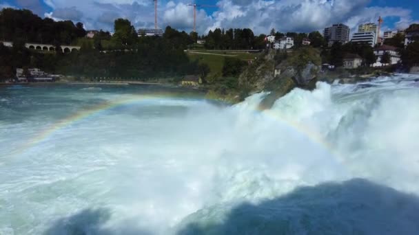 Közelkép Rajna Vízesés Vízesés Svájcban Egy Napsütéses Napon Nyáron — Stock videók