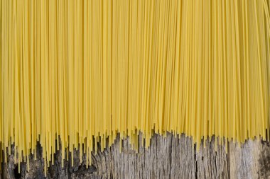 Spagetti rustik ahşap zemin üzerine