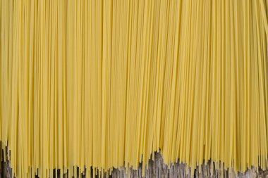 Spagetti rustik ahşap zemin üzerine