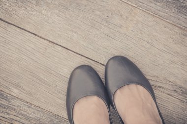 Ayak. Birinci şahıs bakış rustik ahşap zemin üzerine.
