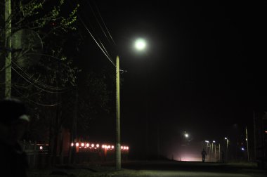 İyi geceler, sokak, lamba, anlamsız ve loş ışık