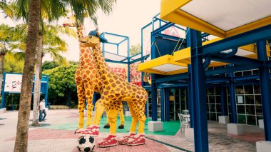 Johor, Malezya, 20 Ocak 2021 - Legoland, Johor, Malezya 'daki Lego tuğlalarından yapılmış minyatür modelin sahnesi.. Seçici odaklanma. Gürültü ve tahıl içerir