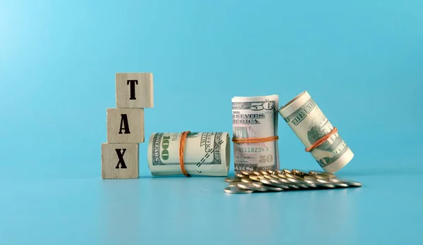 Redução Impostos Reduzir Conceito Pagamento Foco Seletivo Palavra Imposto Dinheiro — Fotografia de Stock