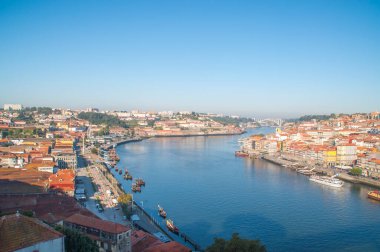 Portekiz, Porto 'daki Douro nehrine bak