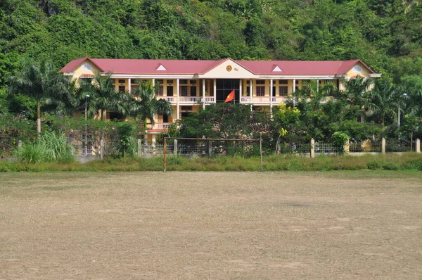 Campo Calcio Sull Isola Cat Long Bay Vietnam — Foto Stock