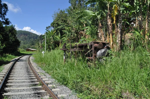 Verlassener Güterwagen Neben Einer Eisenbahnstraße Sri Lanka — Stockfoto