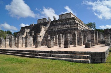 Chichen Itza arkeolojik alanındaki tapınak, Meksika.