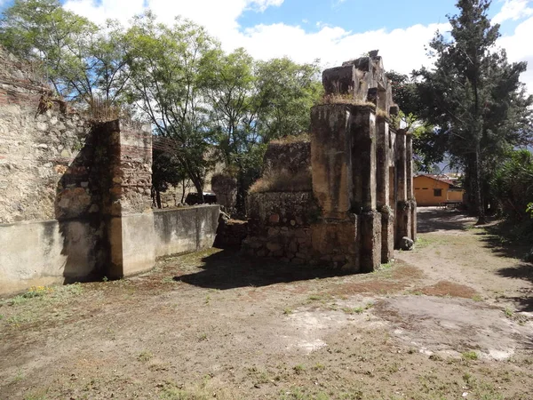 Hancur Bangunan Kota Antigua Guatemala — Stok Foto