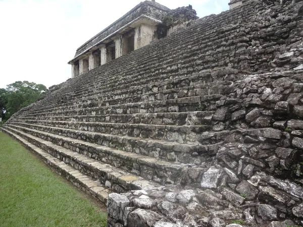 Maya Harabeleri Chichen Itza Arkeoloji Alanı, Meksika.