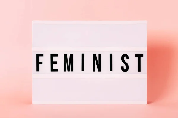 Феміністичний Плакат Феміністичні Тематичні Літери Рожевим Фоном Концепція Фемінізму Концепція — стокове фото