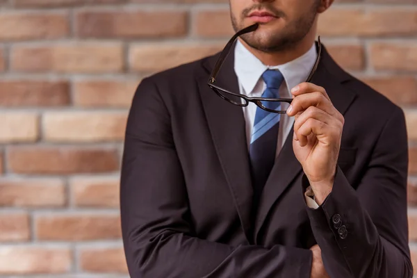 Joven empresario atractivo — Foto de Stock