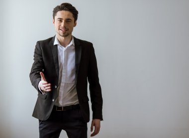 yakışıklı genç işadamı