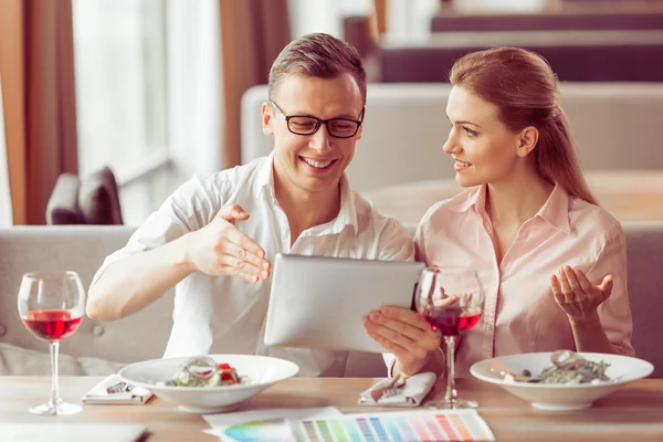 Business lunch at restaurant — Stock Photo, Image