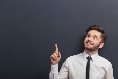 yakışıklı genç bir öğrenci