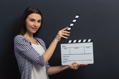 Clapperboard ile yakışıklı kız