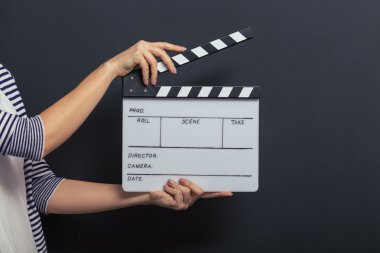 Clapperboard ile yakışıklı kız