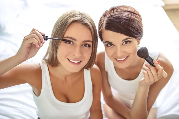 Meninas em casa — Fotografia de Stock