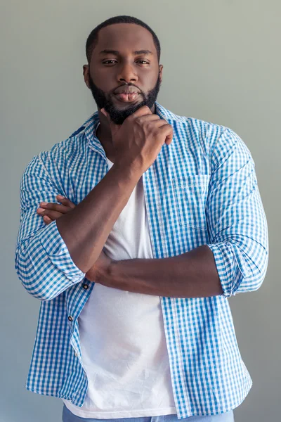 Elegante uomo d'affari afro americano — Foto Stock