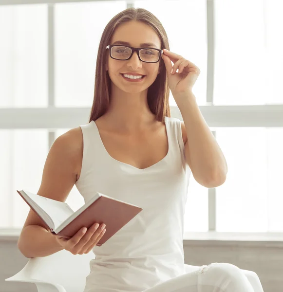 Attractive young business lady — Stock Photo, Image