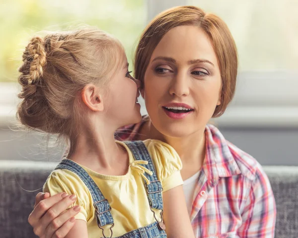 Mãe e filha — Fotografia de Stock