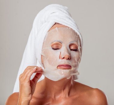 Güzel orta yaşlı kadın.