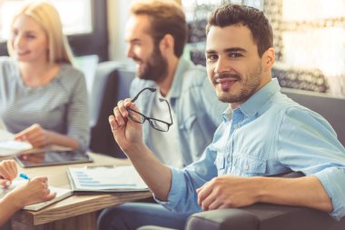 çalışan iş adamları