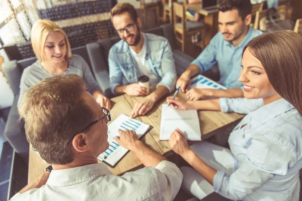 Gente de negocios trabajando — Foto de Stock