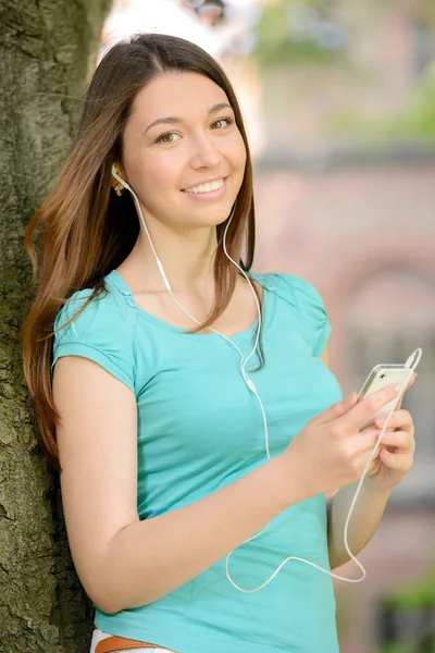 Estudiante en el parque — Foto de Stock