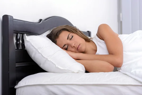 Femeie dormind — Fotografie, imagine de stoc