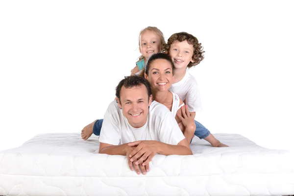 Famiglia sul materasso — Foto Stock