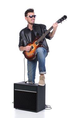Gitar Oynatıcı