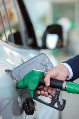 Petrol akaryakıt istasyonu