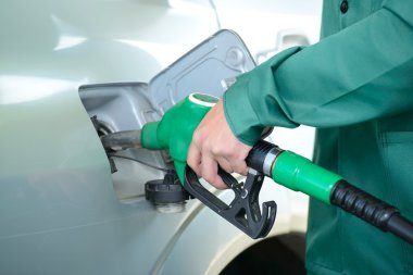 Petrol akaryakıt istasyonu