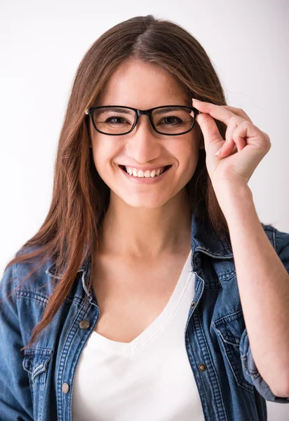 Jonge vrouw — Stockfoto