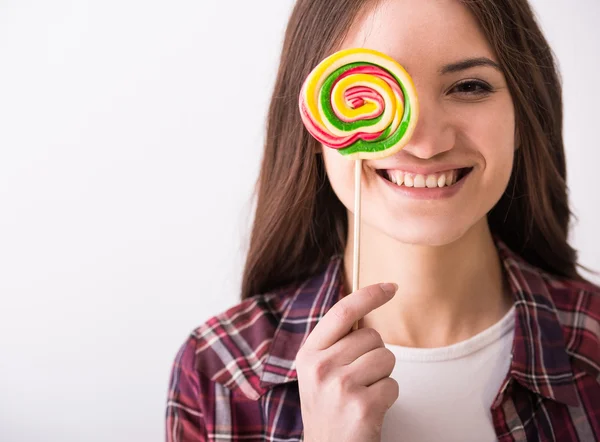 Vrouw met zoetigheden. — Stockfoto