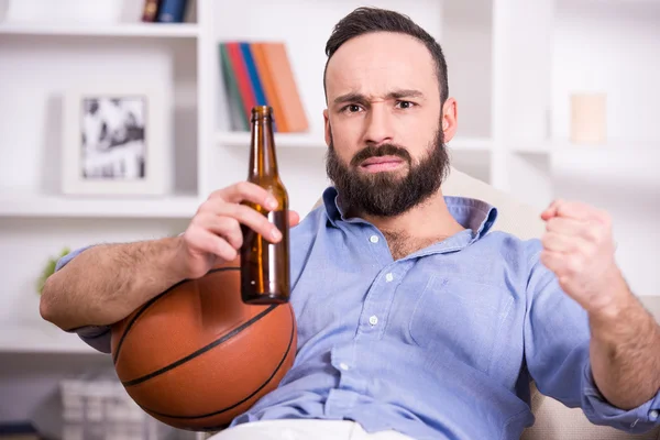 Hombre en casa . —  Fotos de Stock