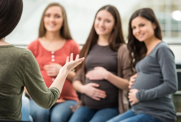 Zwangere vrouwen — Stockfoto