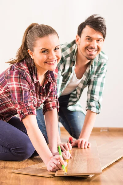 Haus reparieren — Stockfoto