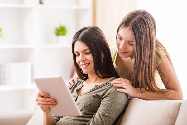 Mother and daughter — Stock Photo, Image